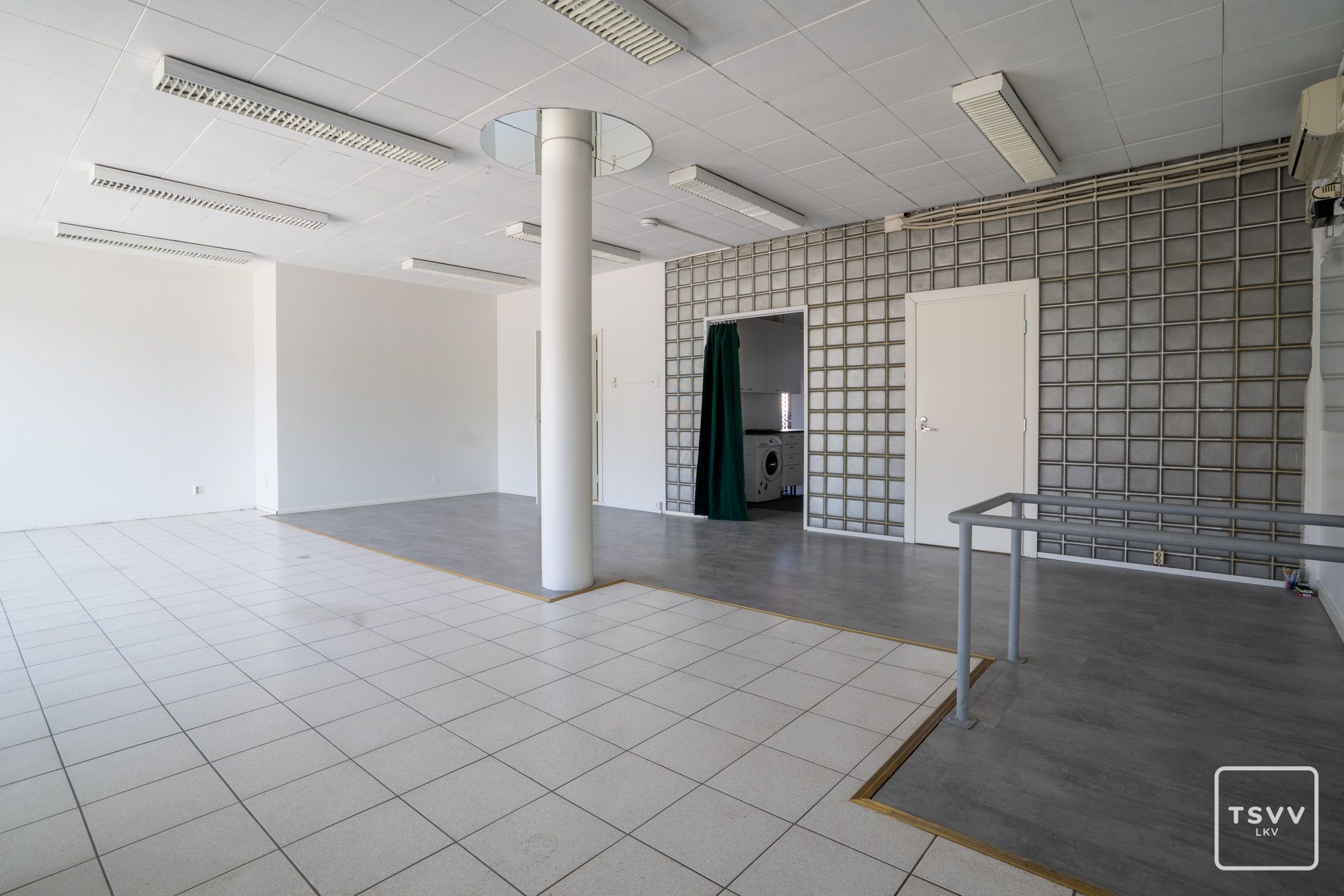 Image 4/22
