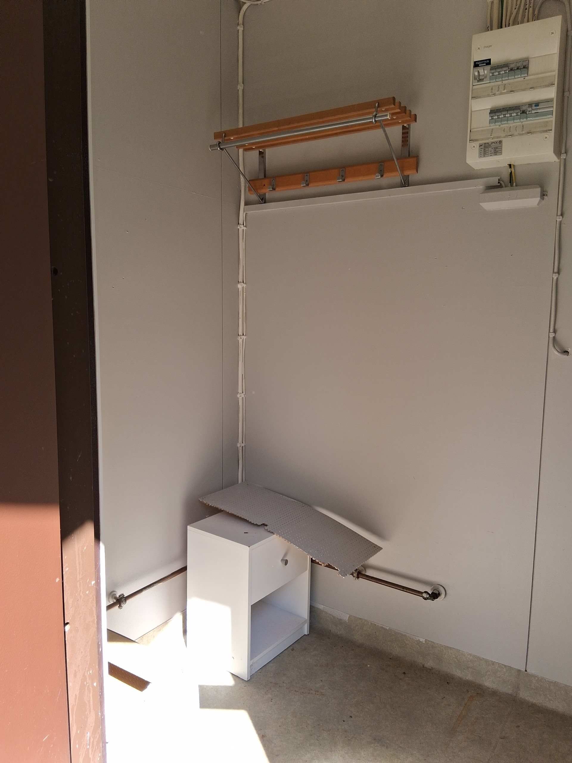 Image 3/6