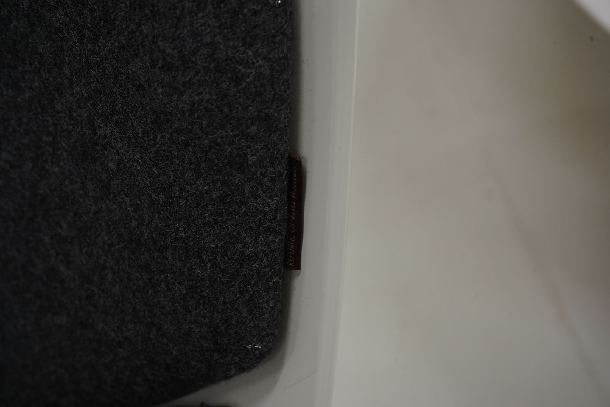 Image 15/27