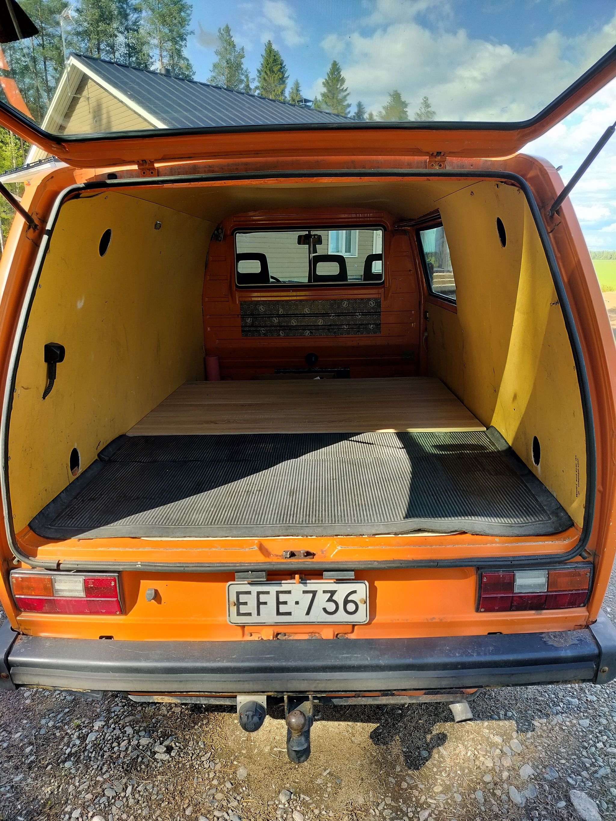 Image 7/10
