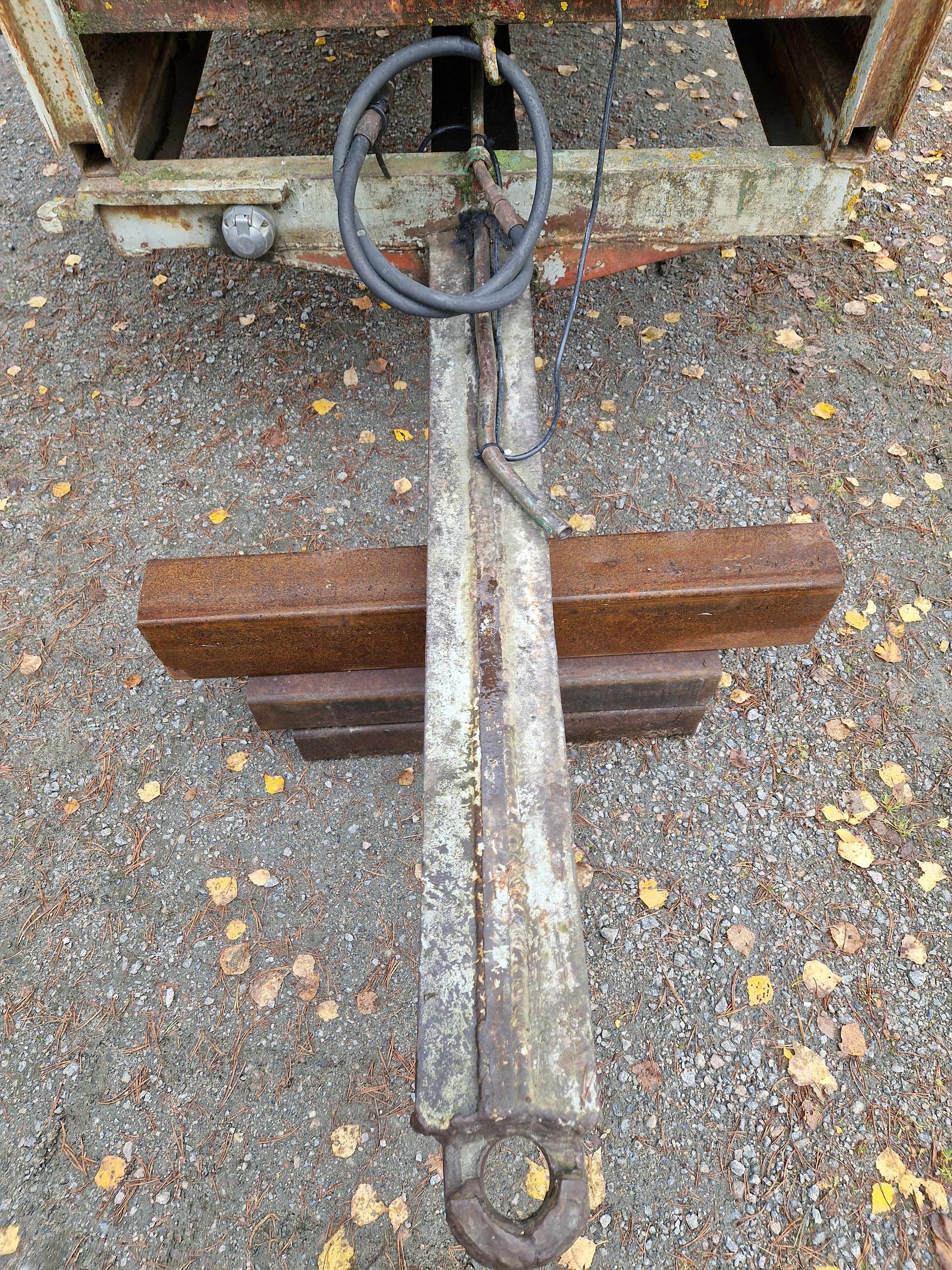 Image 13/23