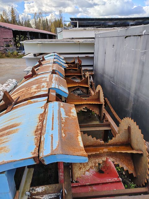 Image 2/9