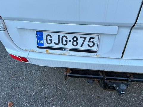 Image 8/42