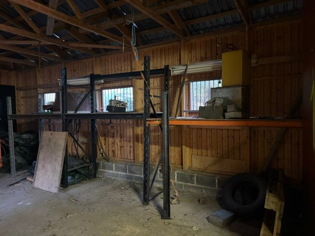 Image 8/29