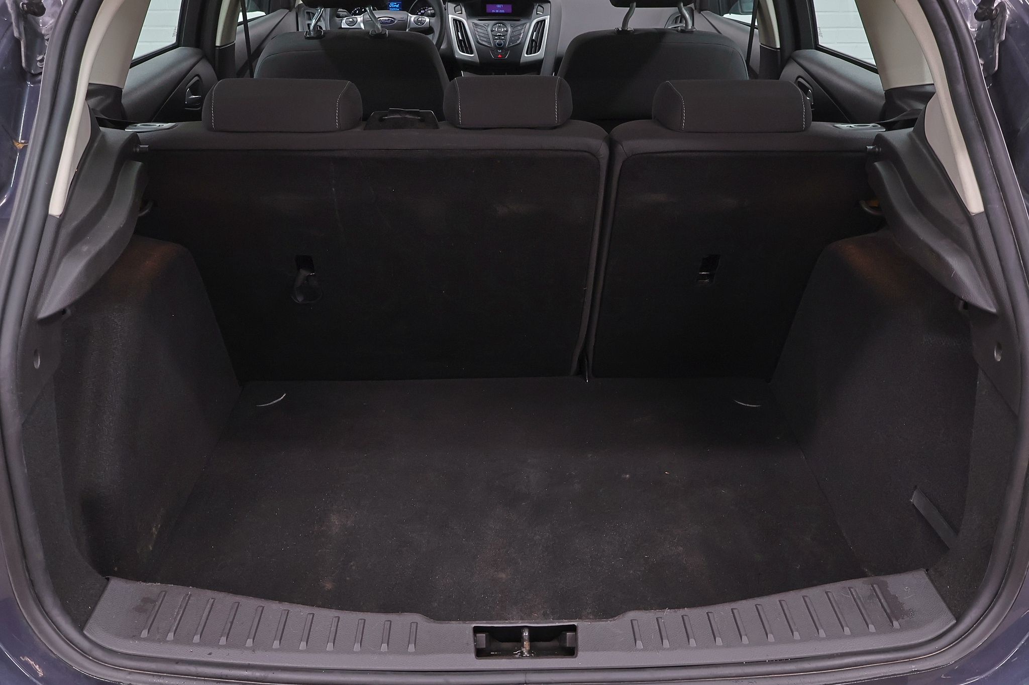 Image 9/34