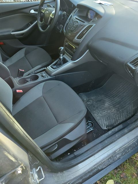 Image 7/10