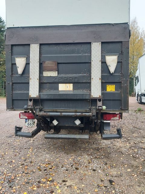 Image 20/23
