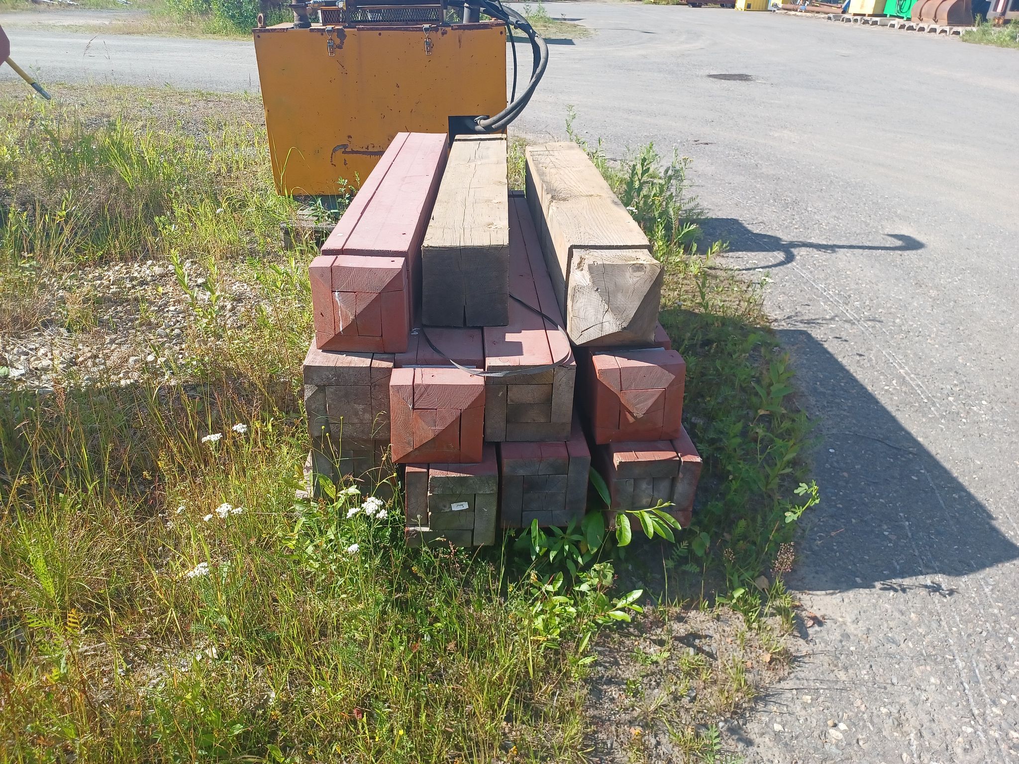 Image 2/6