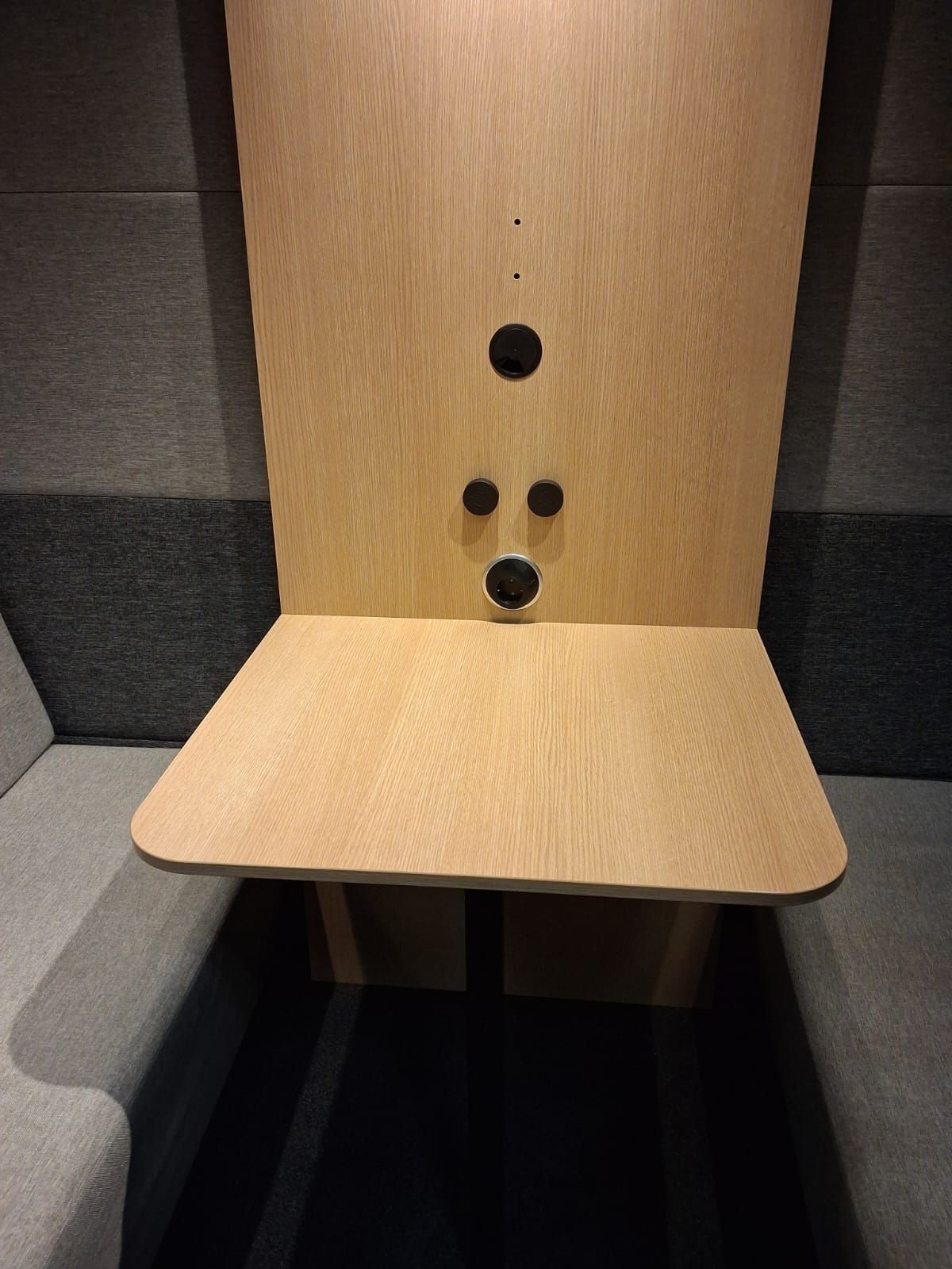 Image 4/7