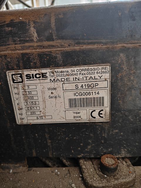 Image 6/6