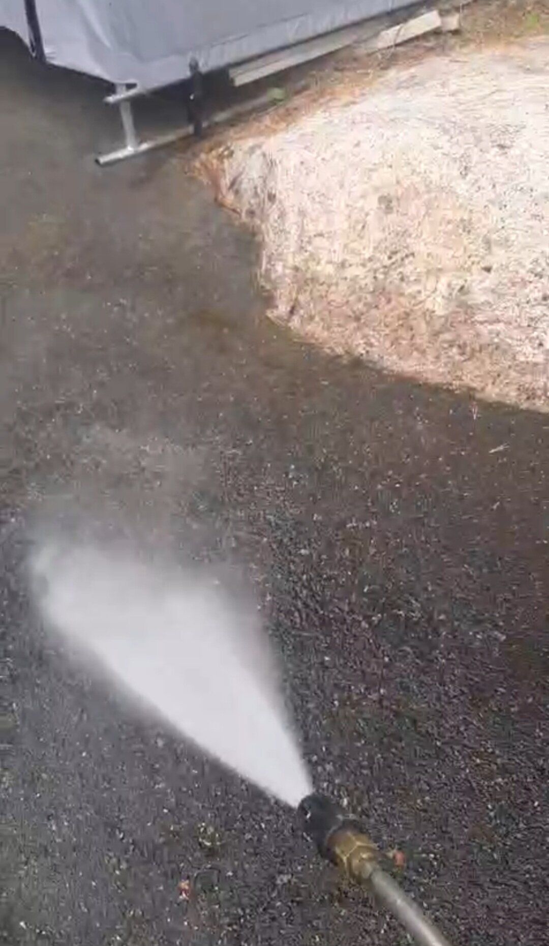 Image 3/4