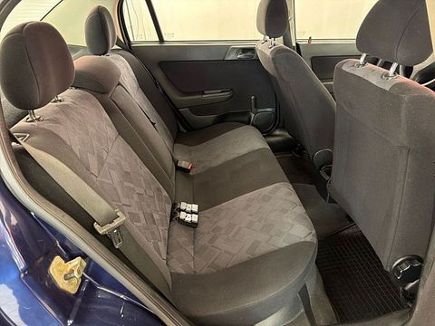 Image 12/35