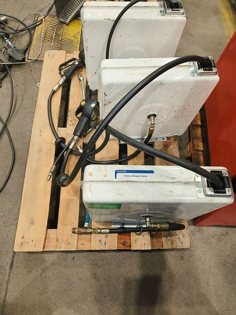 Image 1/5
