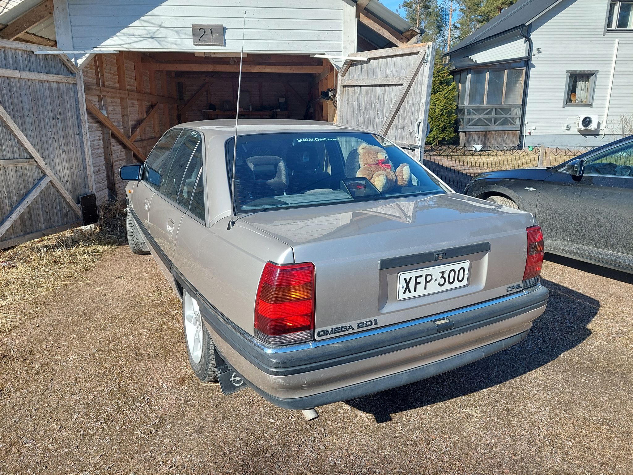 Image 3/18