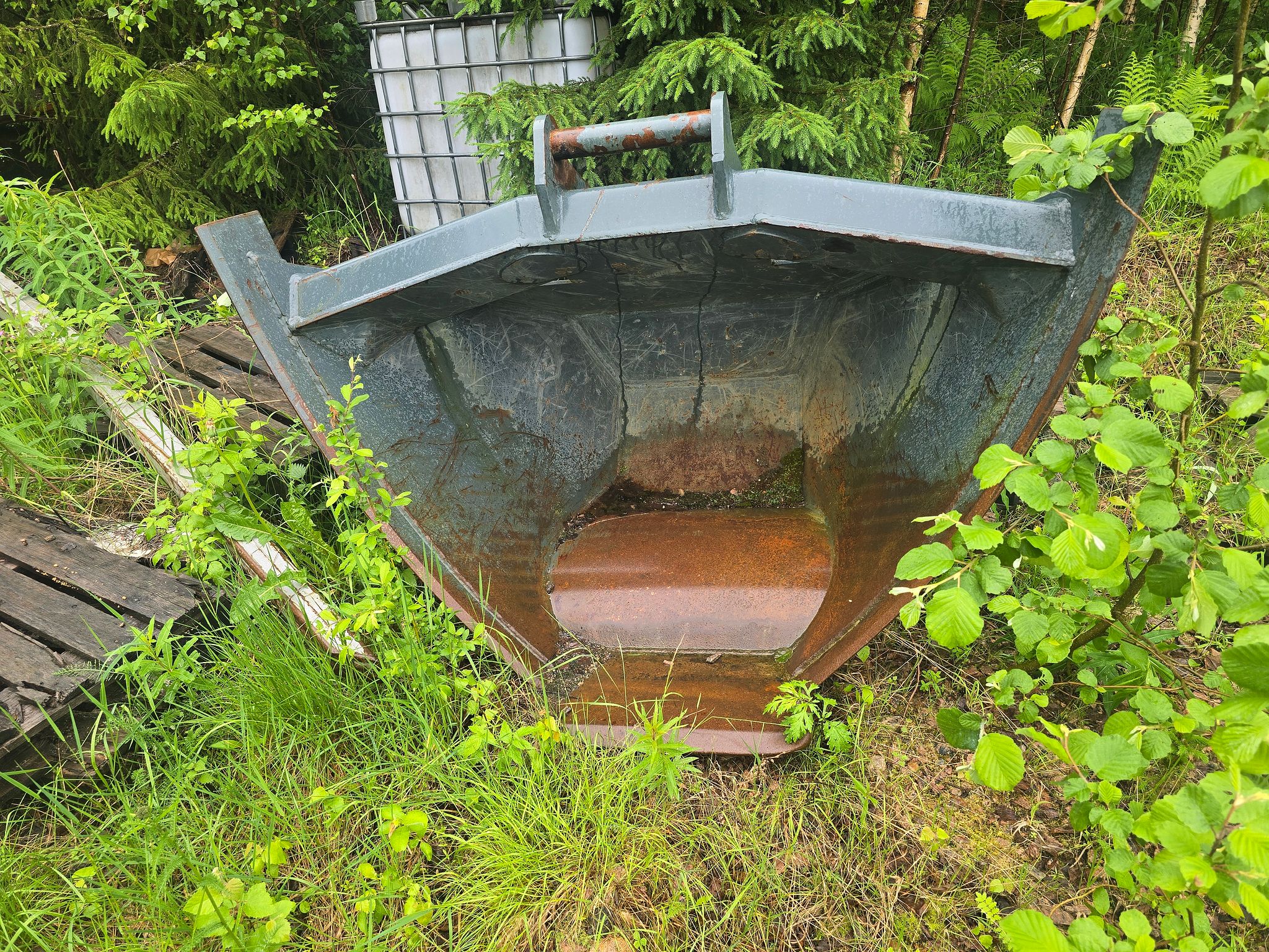 Image 1/4