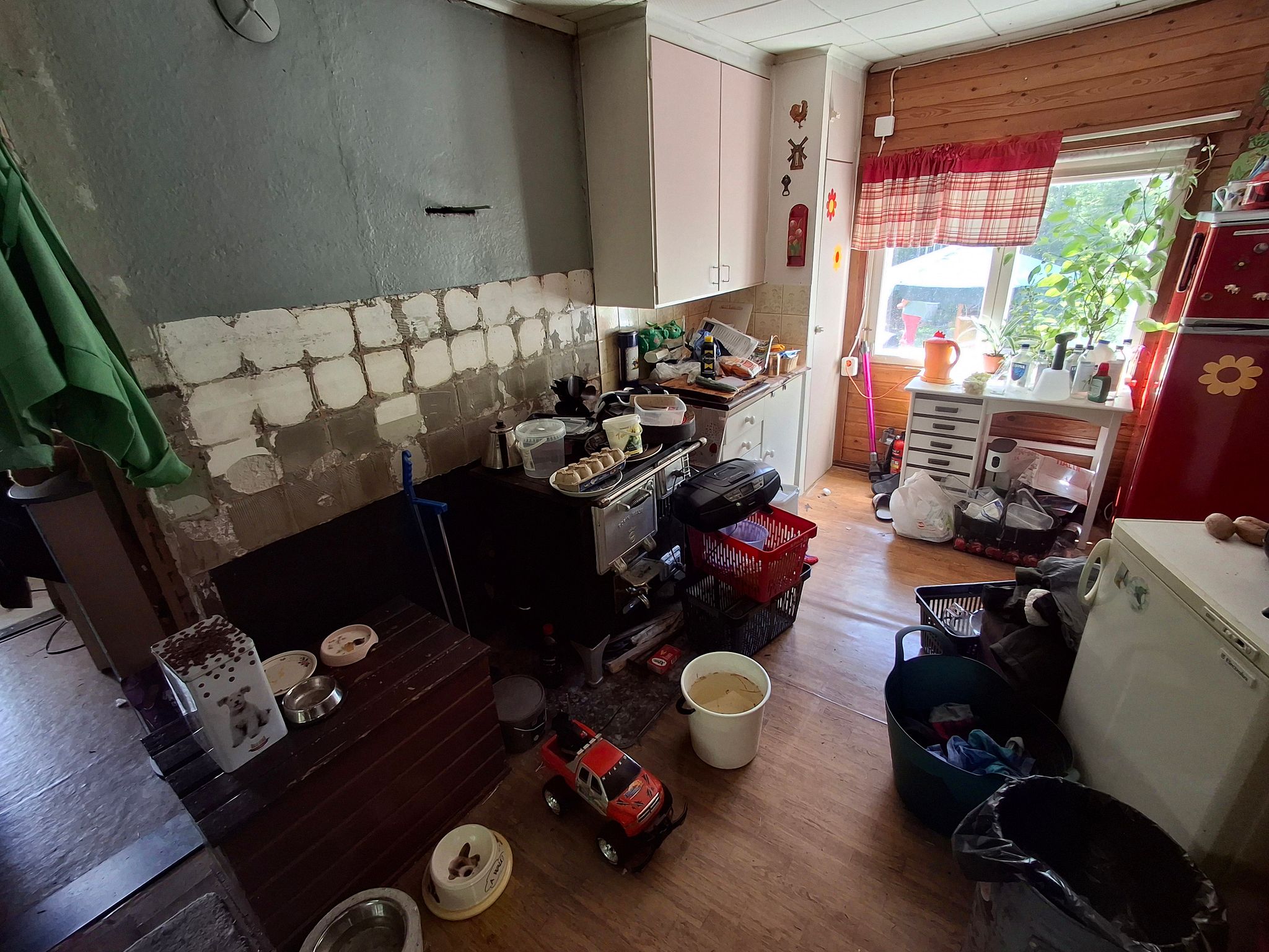 Image 12/17