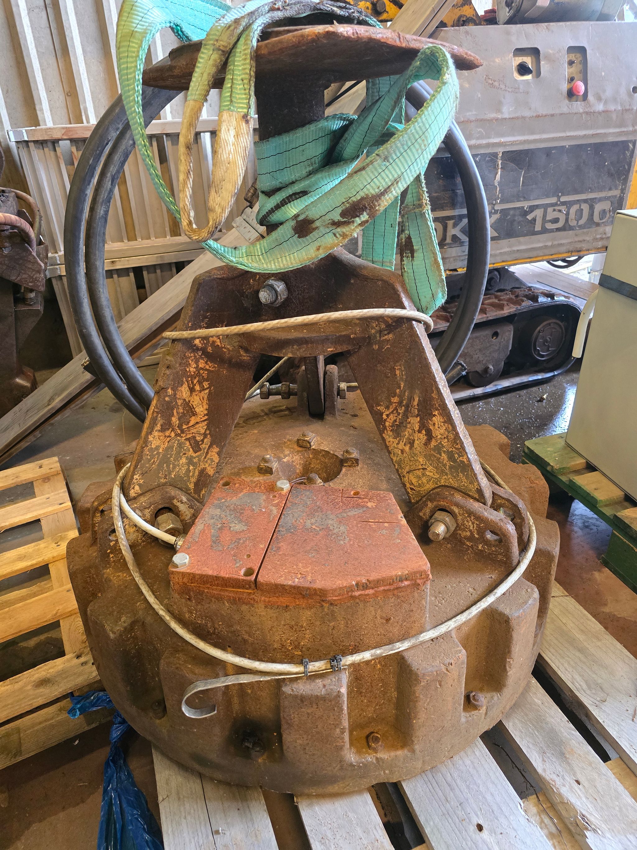 Image 24/28