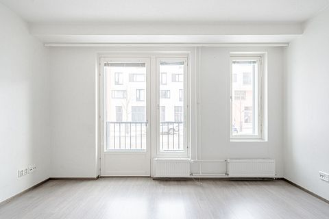 Image 5/18