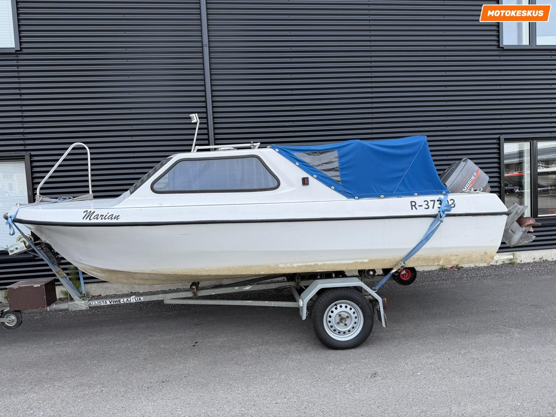 Image 3/15