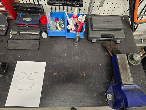 Image 3/7