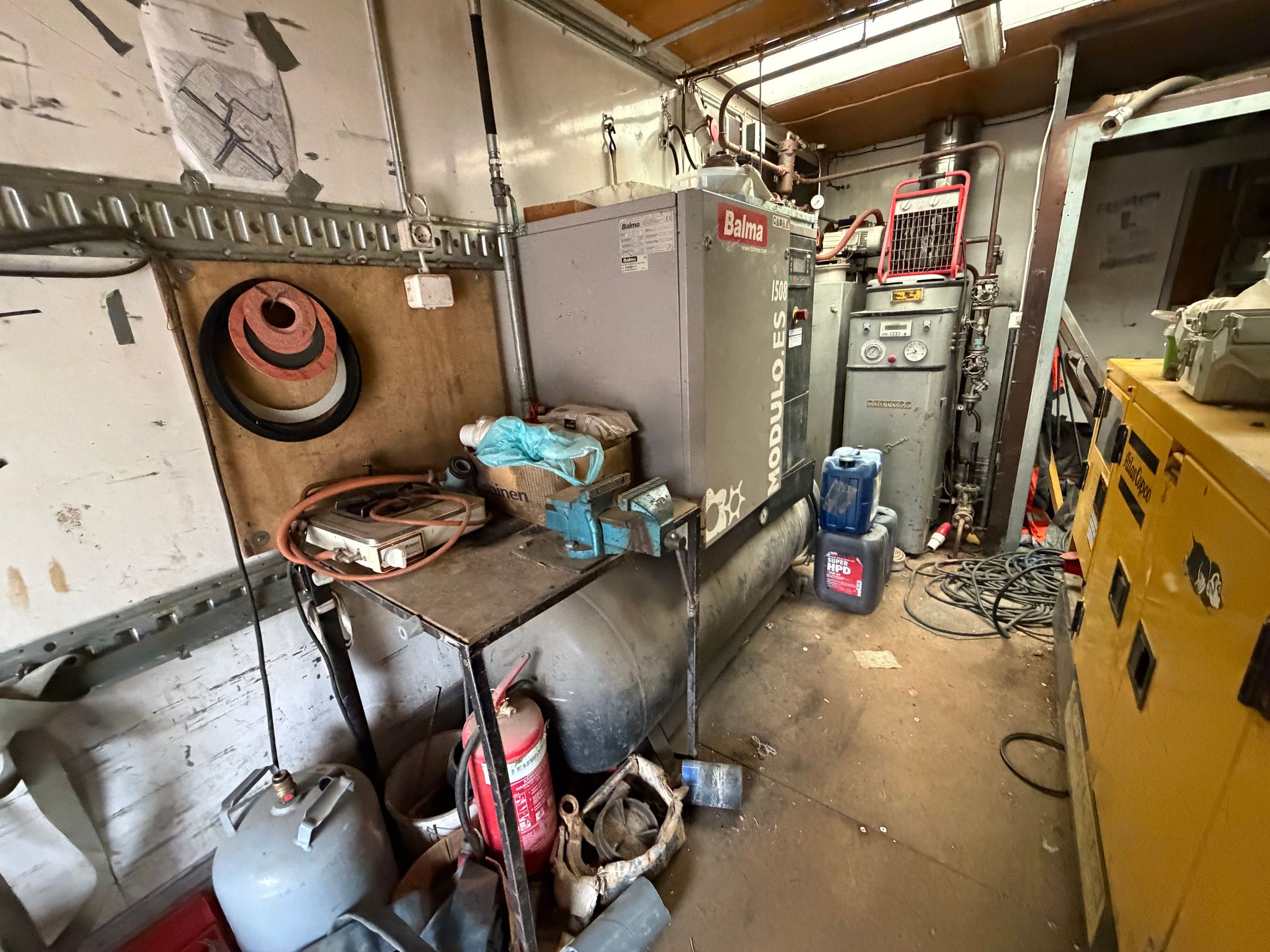 Image 11/21