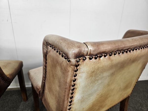 Image 19/23