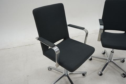 Image 5/10