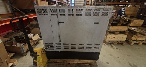 Image 4/6