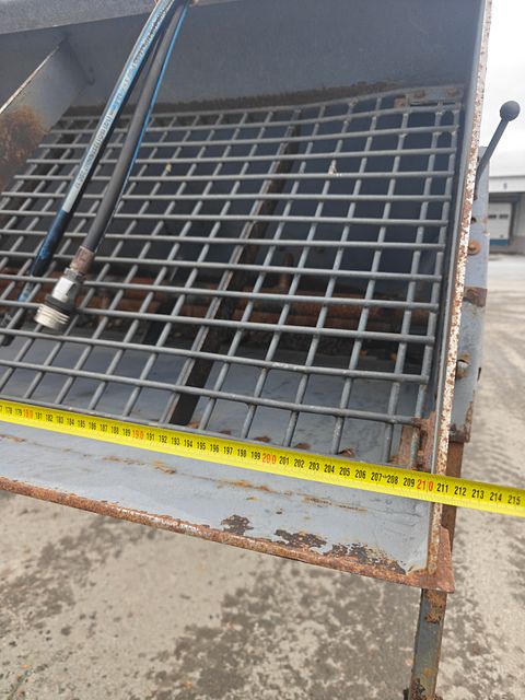 Image 7/7