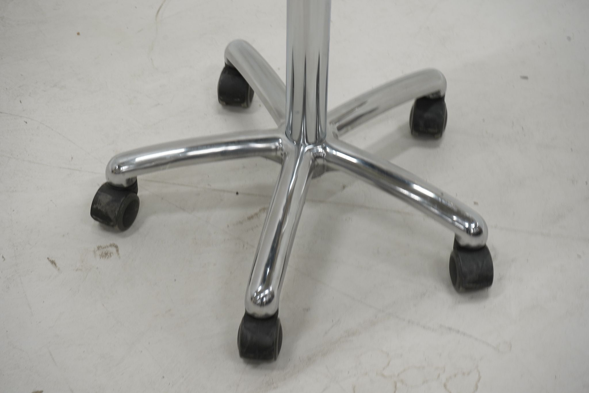 Image 7/7