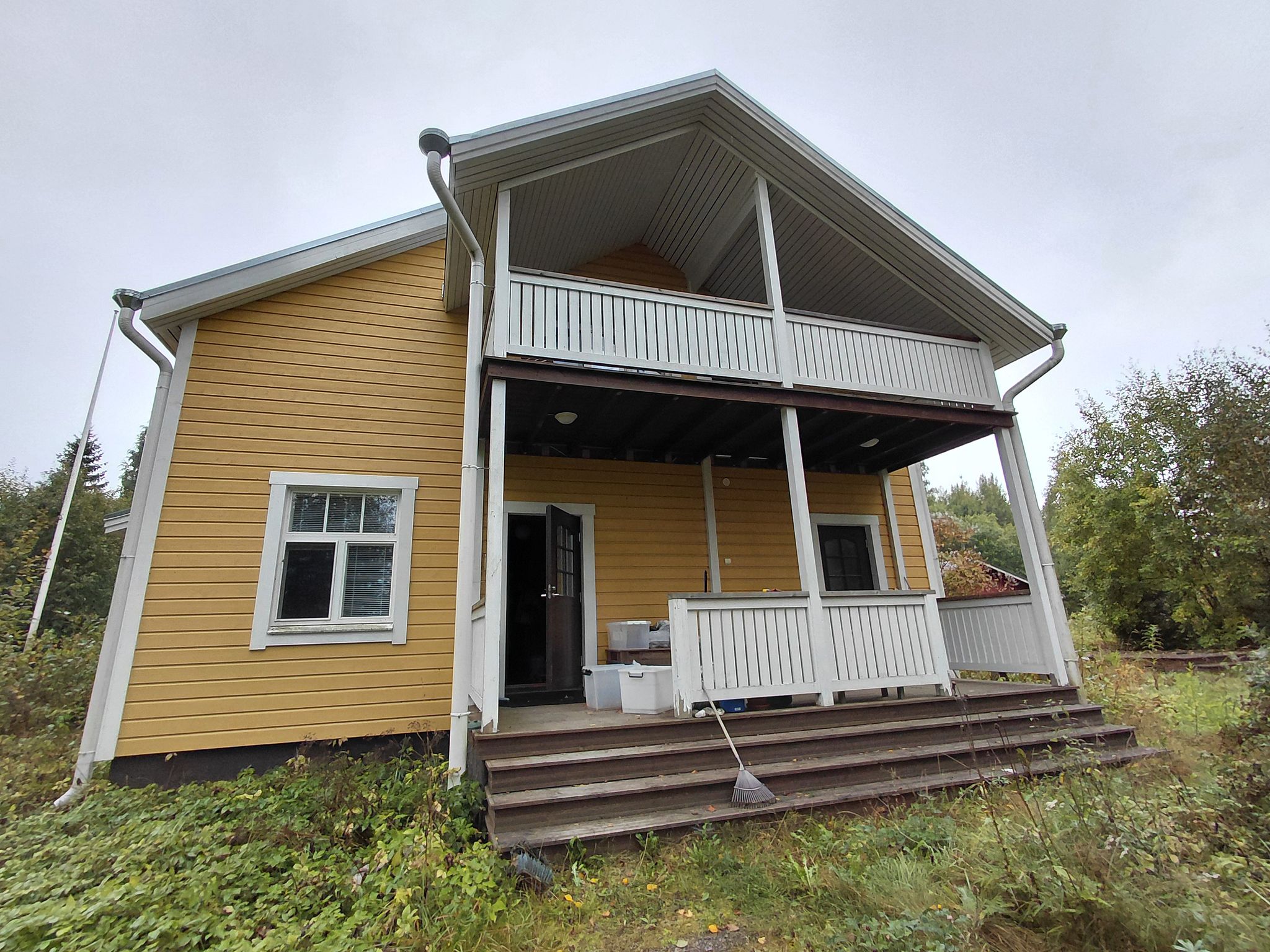 Image 6/131