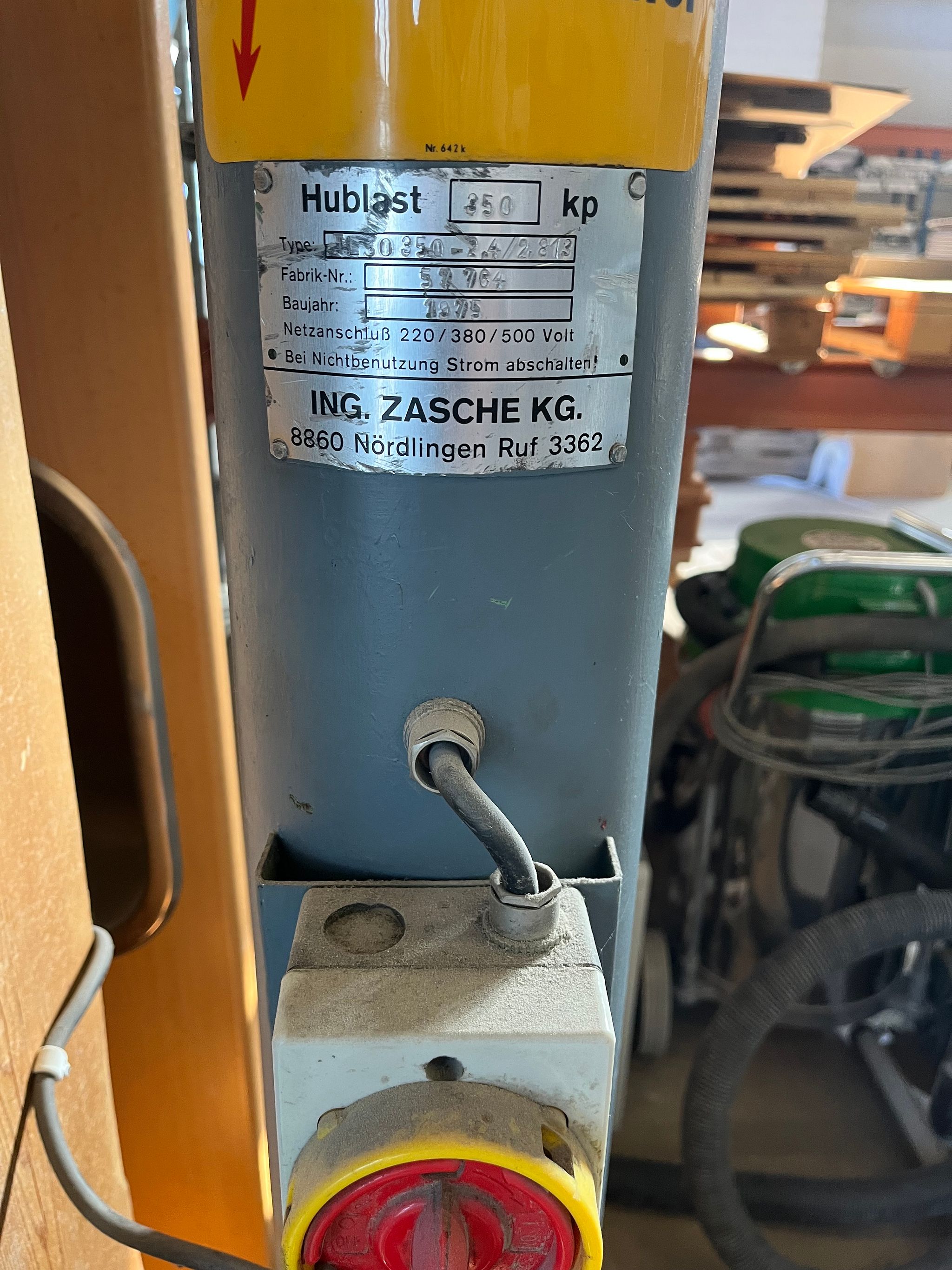 Image 2/6