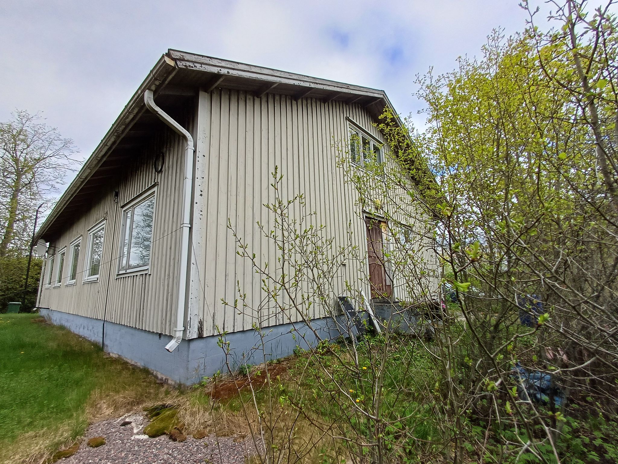 Image 6/28