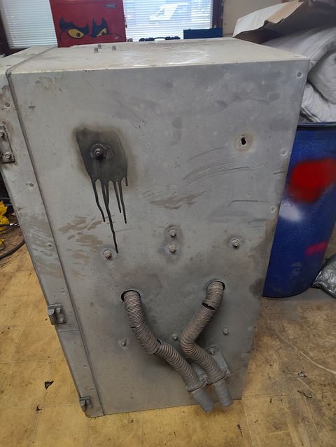 Image 3/6