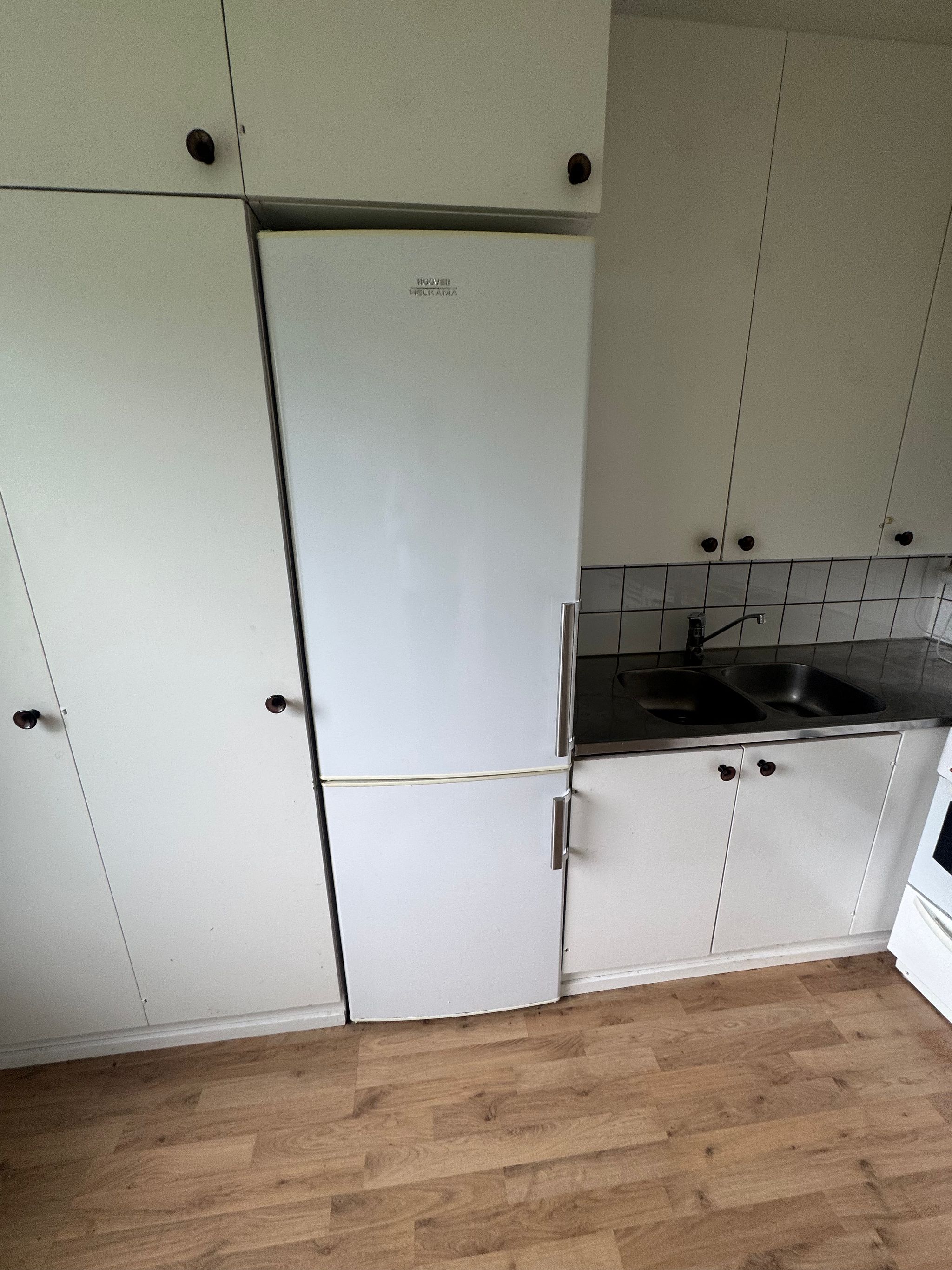 Image 3/9