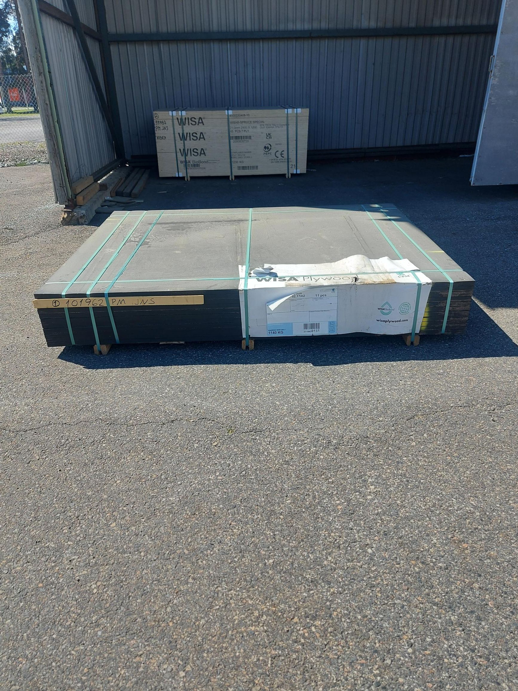 Image 2/3