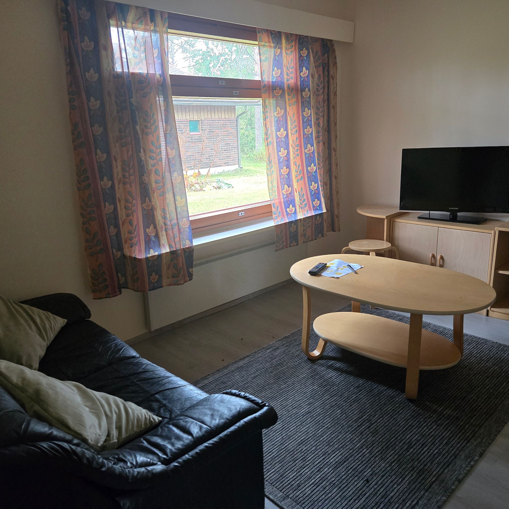 Image 11/18
