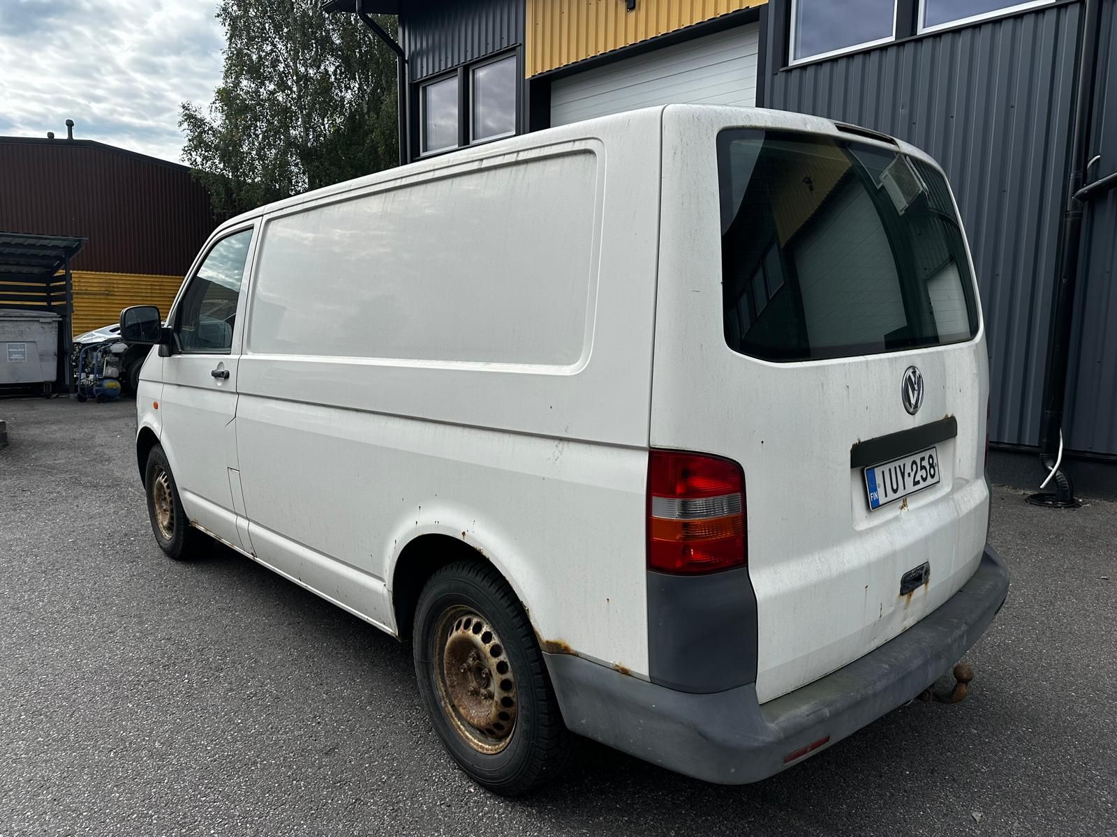 Image 7/15