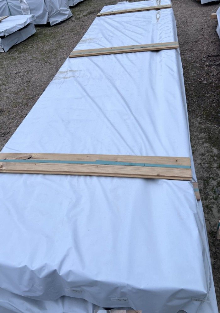 Image 3/3