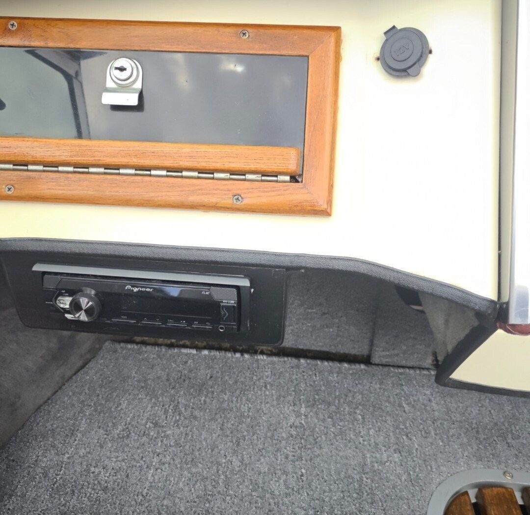 Image 18/21