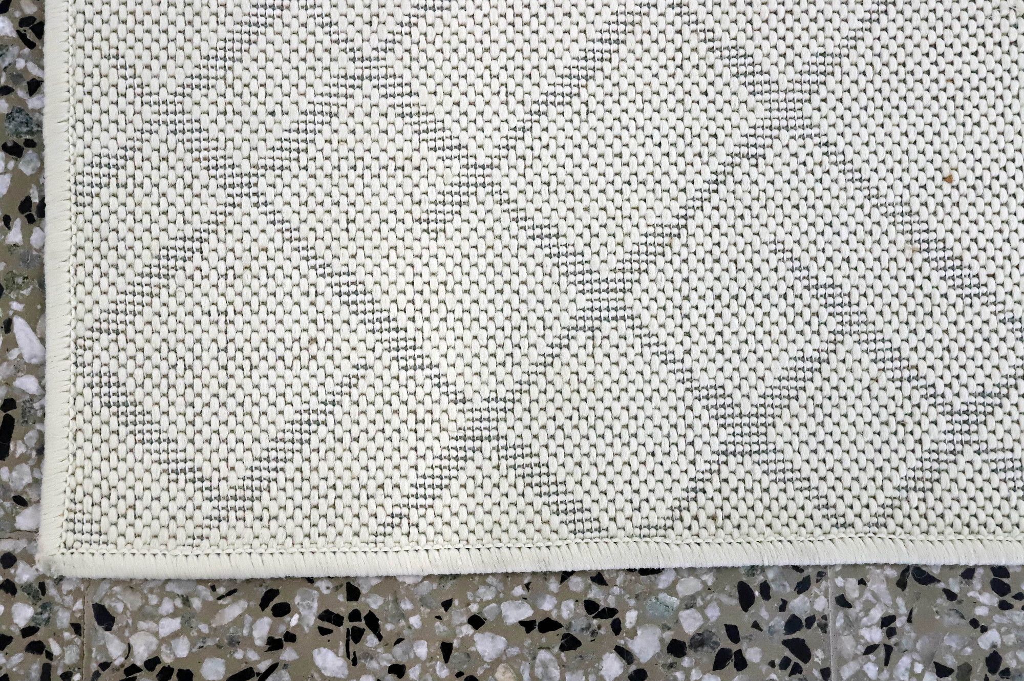 Image 8/13