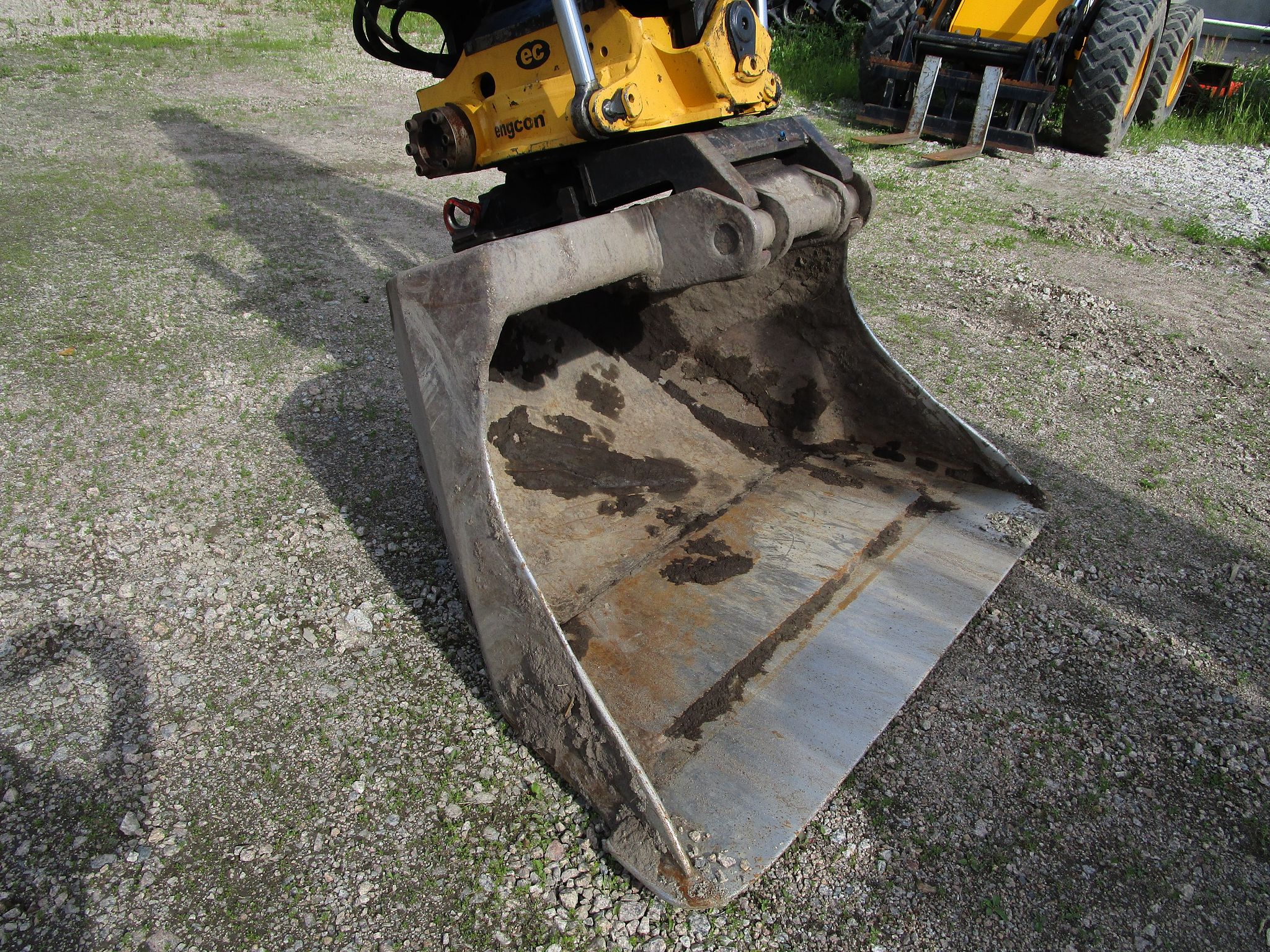 Image 11/17
