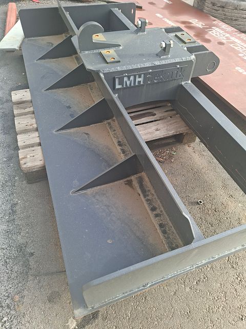 Image 1/5
