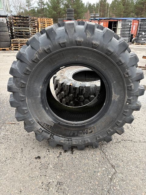 Image 3/7