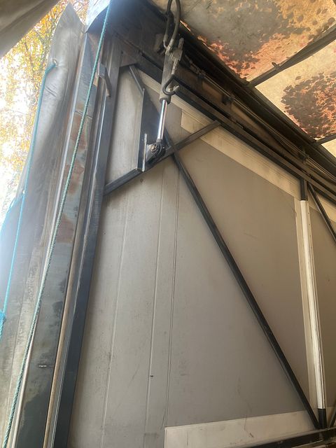 Image 15/19