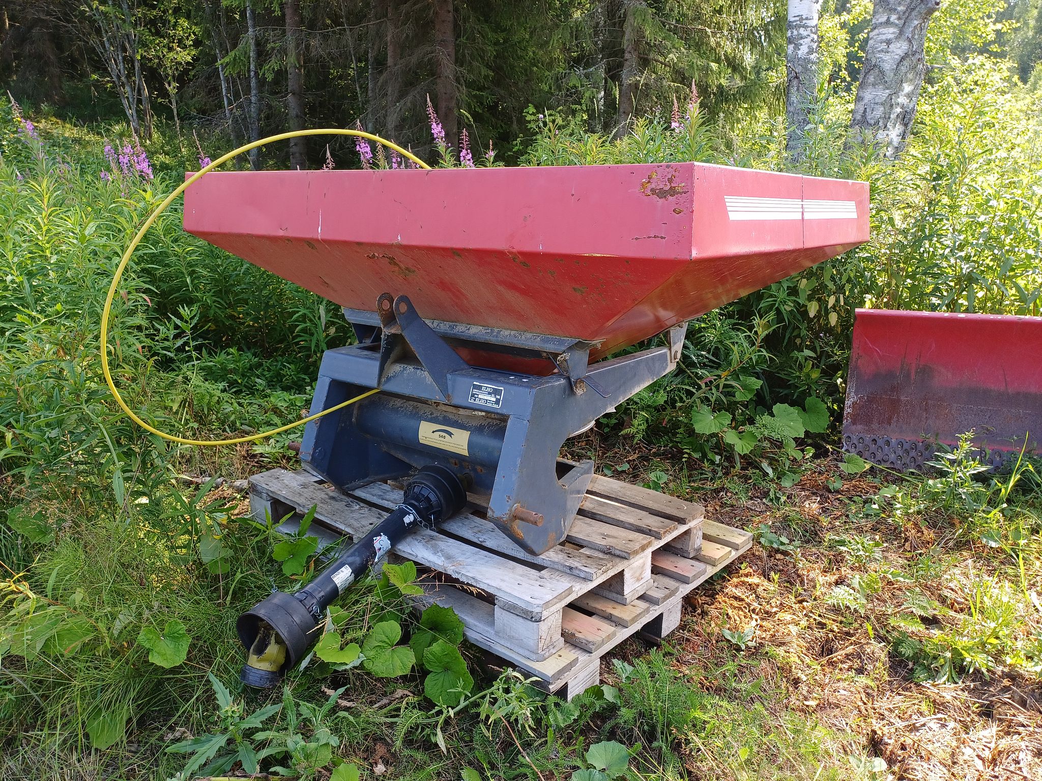 Image 1/5