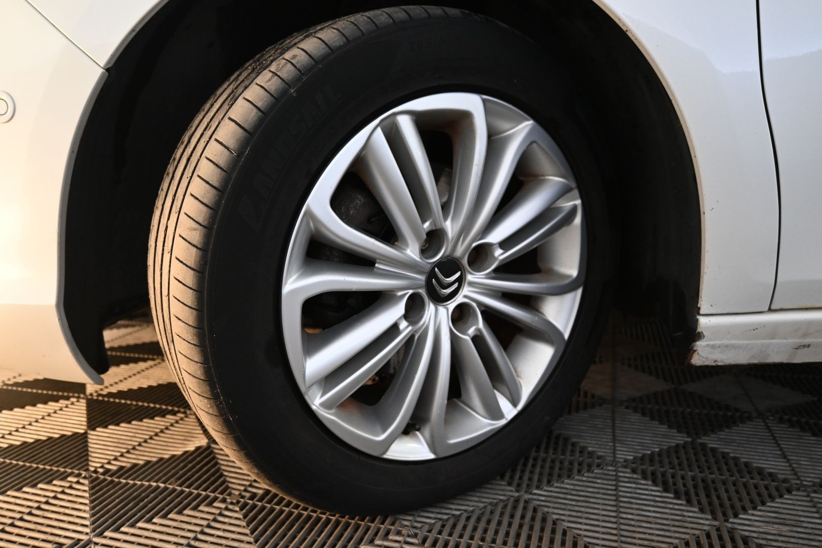 Kuva 11/28