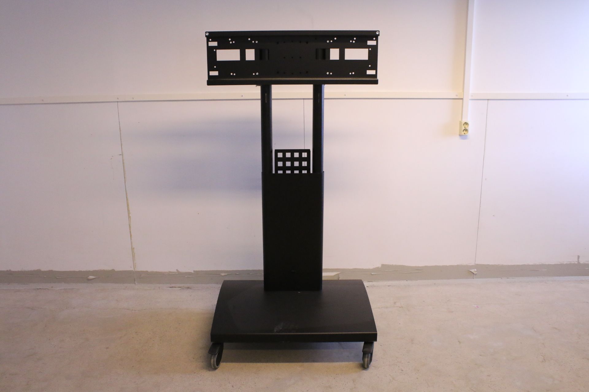 Image 1/7
