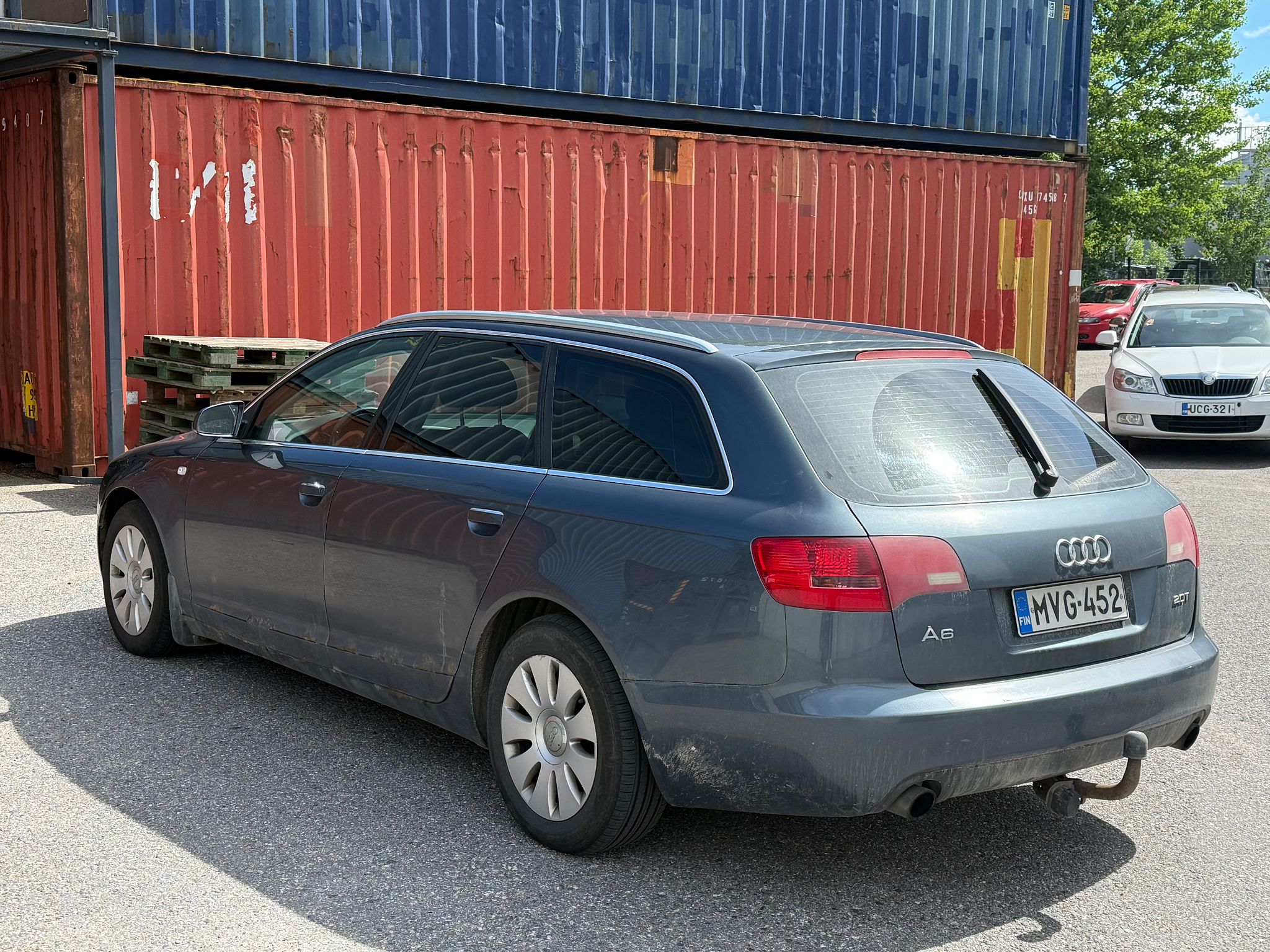 Image 4/37