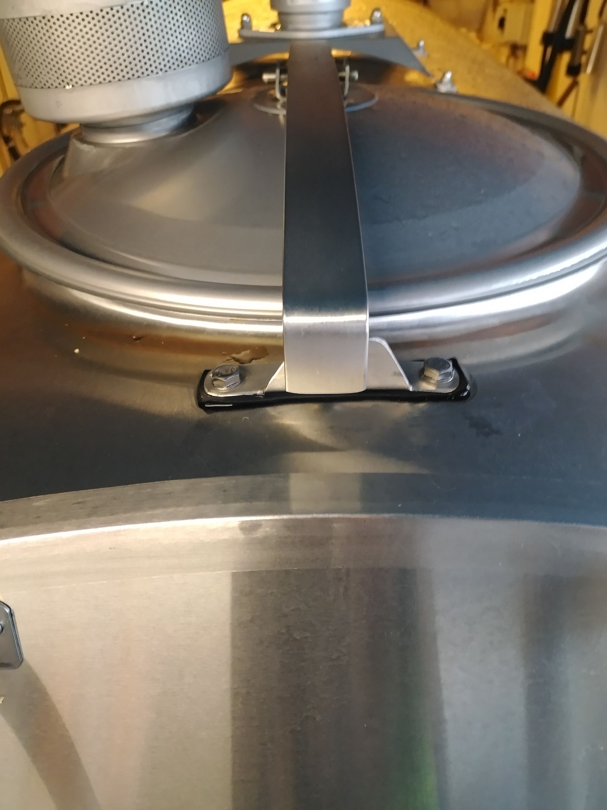 Image 2/8